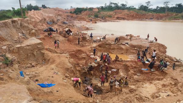 Ghanaians Wage war Against Illegal Mining As Water Bodies Dry Up 
