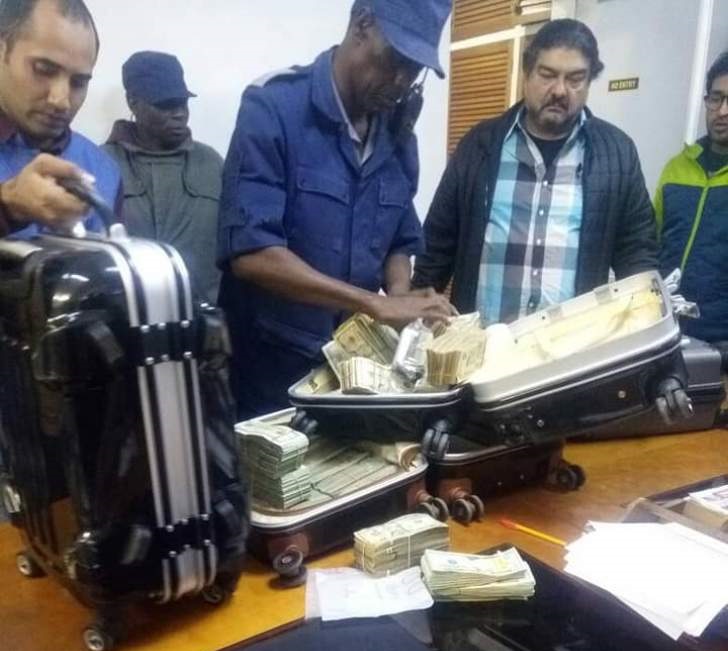 Zimbabwe 5 Arrested For Cash And Gold Smuggling Africa Feeds