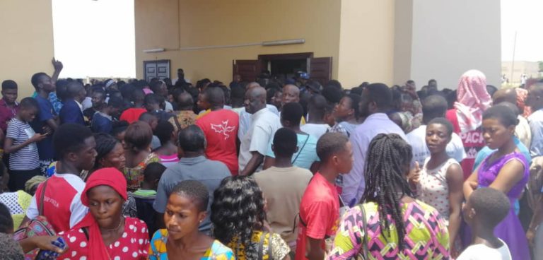 Ghana: Chaos as parents seek school placement for their kids