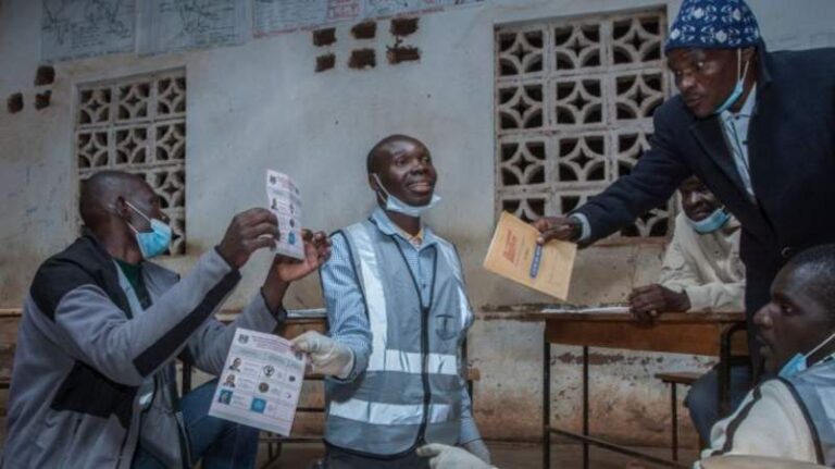 Malawi: Counting of votes in re-run presidential poll underway