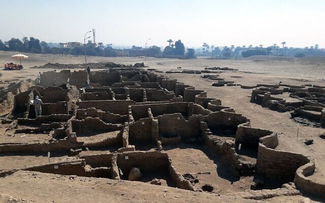 Lost egyptian city discovered