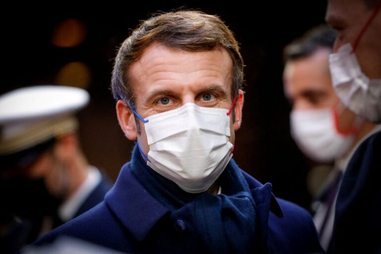 Covid: French President cancels trip to Mali over new wave