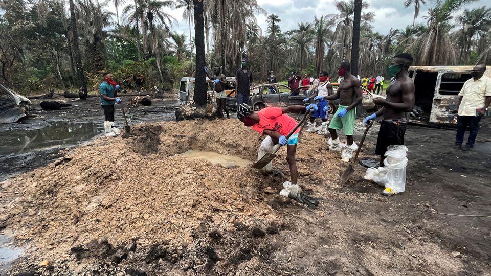 Nigeria explosion mass burial