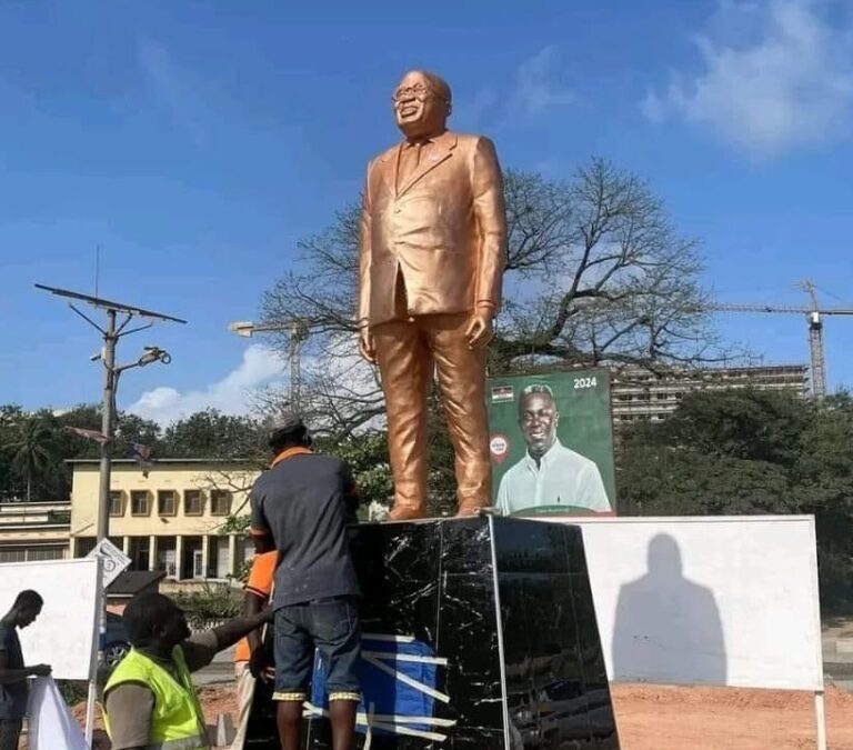 Ghana: Ex-president Akufo-Addo’s controversial statue reduced to rubble
